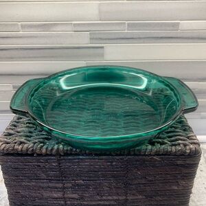 Vintage Emerald Green Anchor Hocking Pie Dish